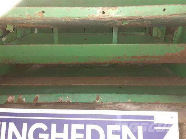John Deere 955 Sand and salt spreaders