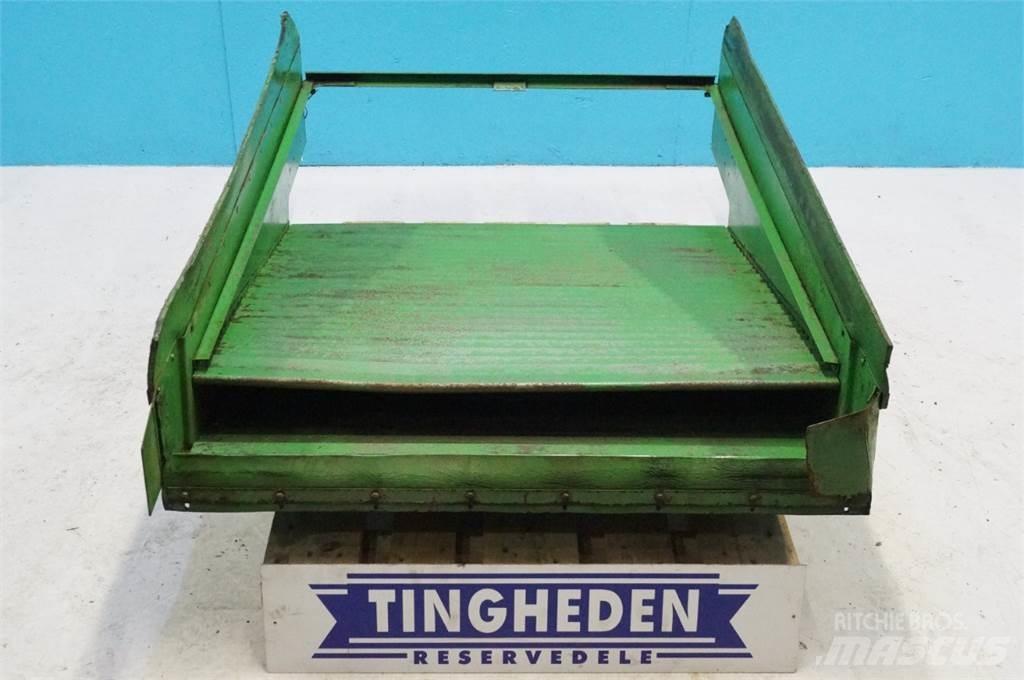John Deere 965 Sand and salt spreaders