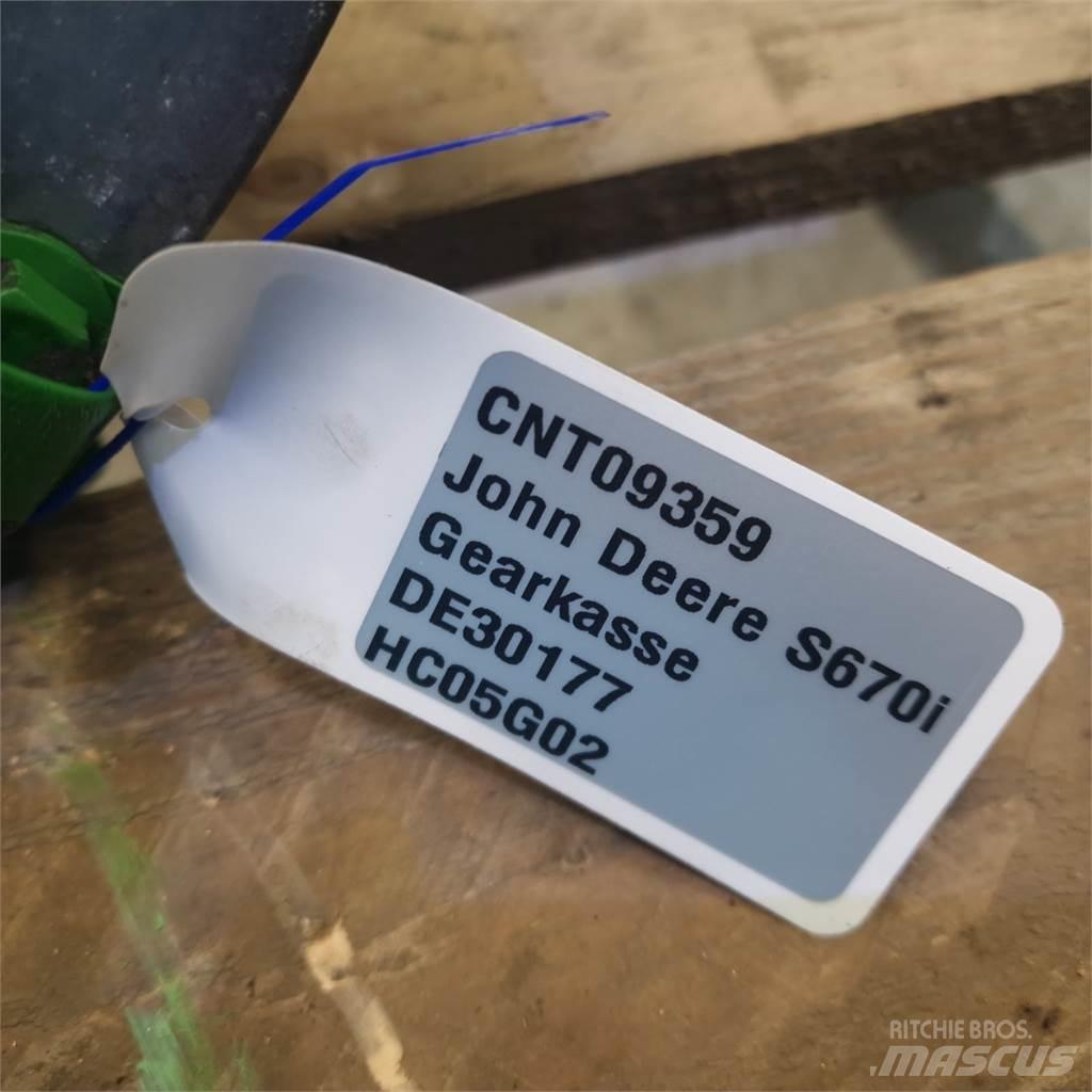 John Deere S670 Transmission