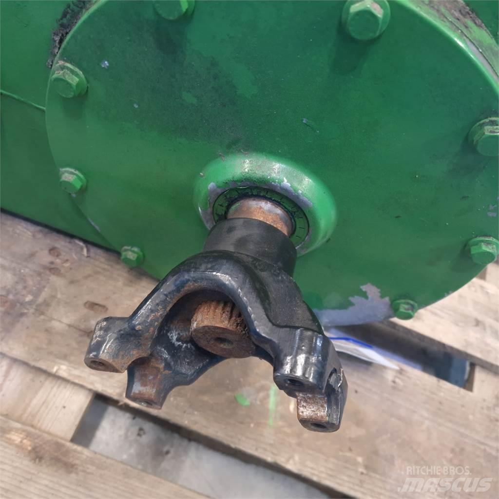 John Deere S670 Transmission