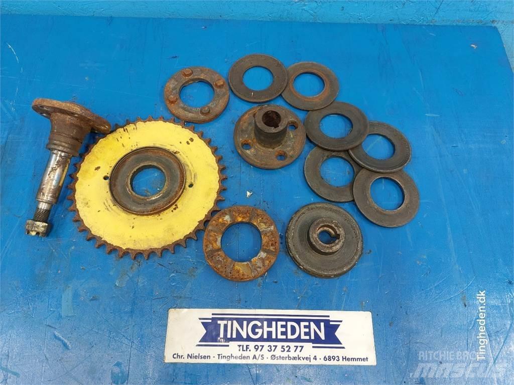 Laverda 627 Combine harvester accessories