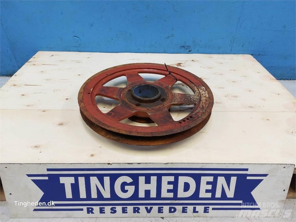 Laverda 627 Farm machinery