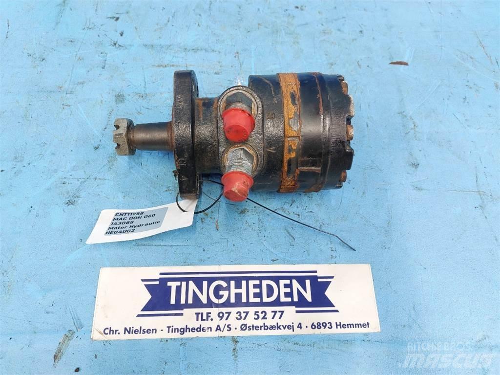 MacDon D60 Combine harvester accessories