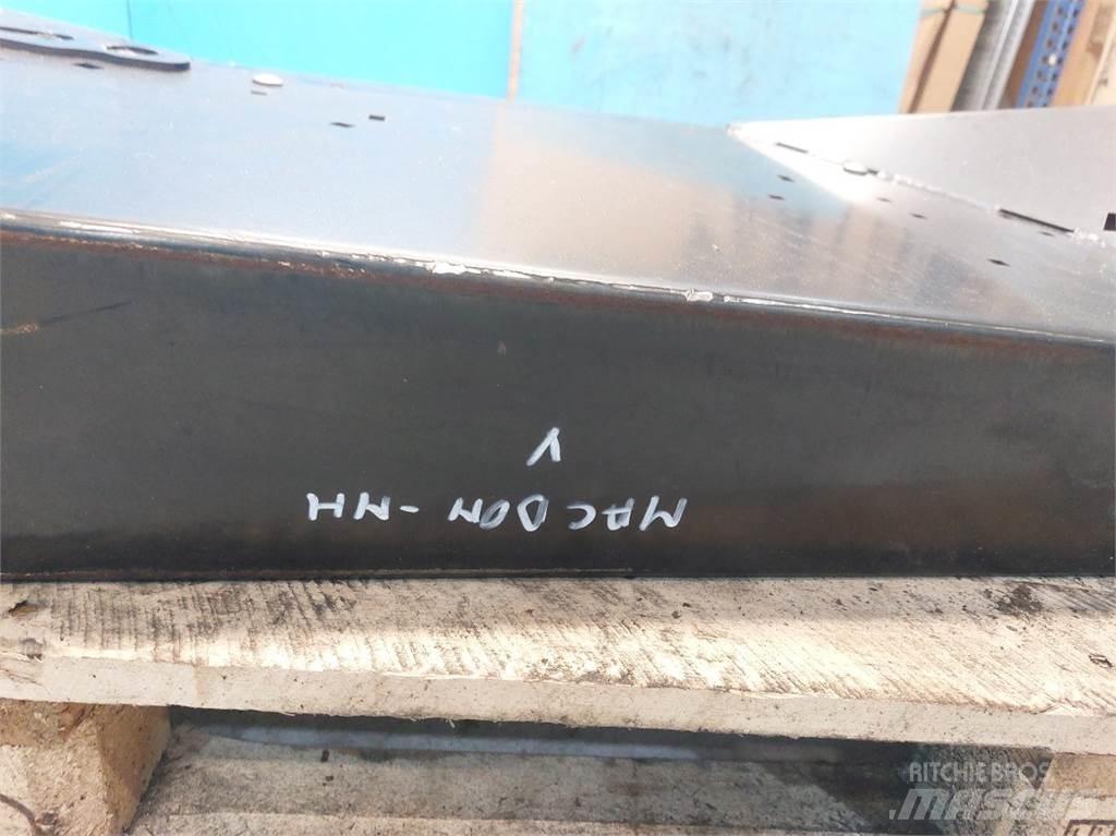 MacDon D60 Combine harvester accessories