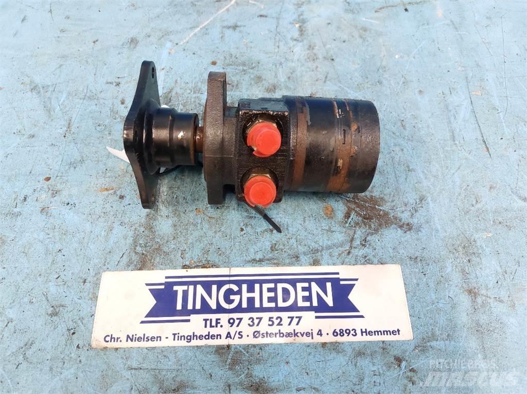 MacDon D60 Combine harvester accessories