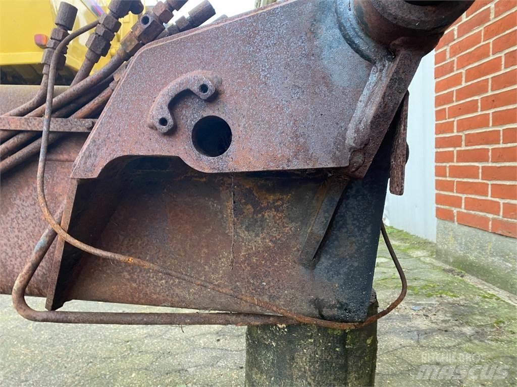 Merlo  Booms and arms