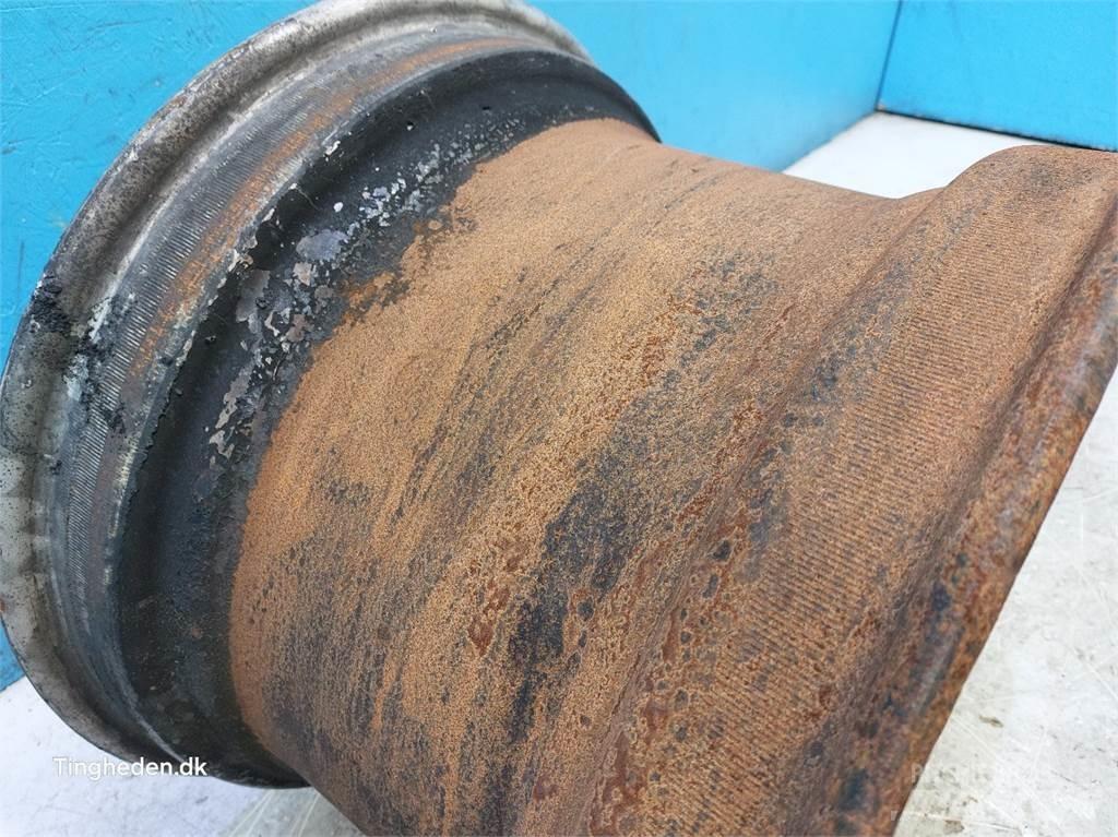 Merlo 24 DW16L24 Tyres, wheels and rims