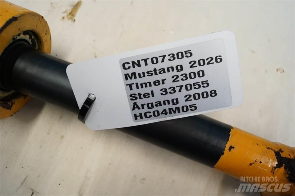 Mustang 2026 Booms and arms