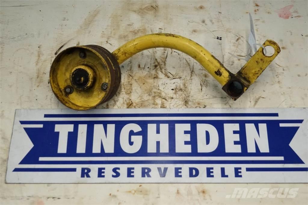 New Holland 8070 Farm machinery