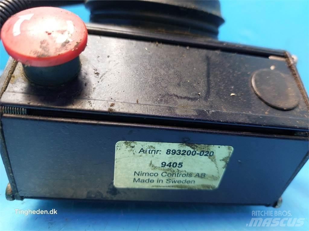 New Holland 8160 Front loader accessories