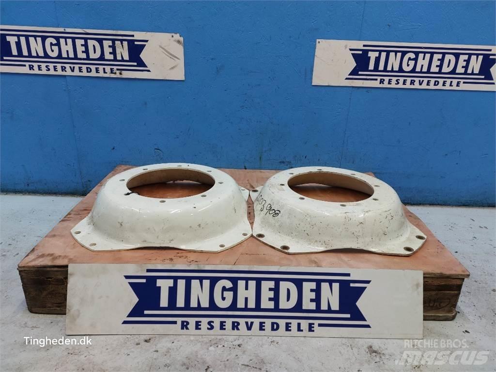 New Holland 8340 Tyres, wheels and rims