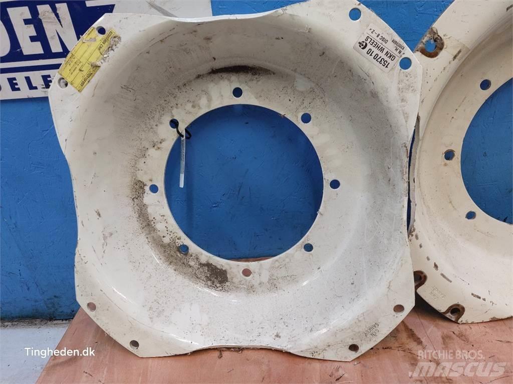 New Holland 8340 Tyres, wheels and rims