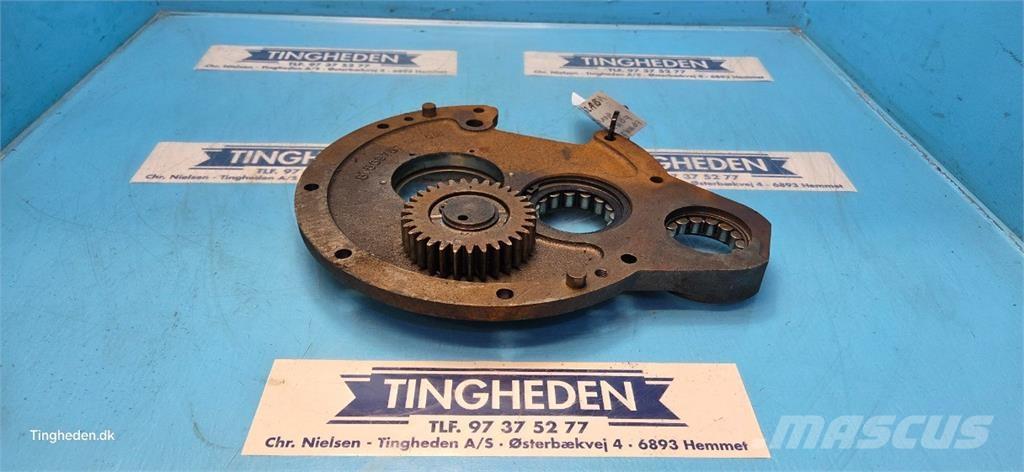 New Holland 8340 Transmission