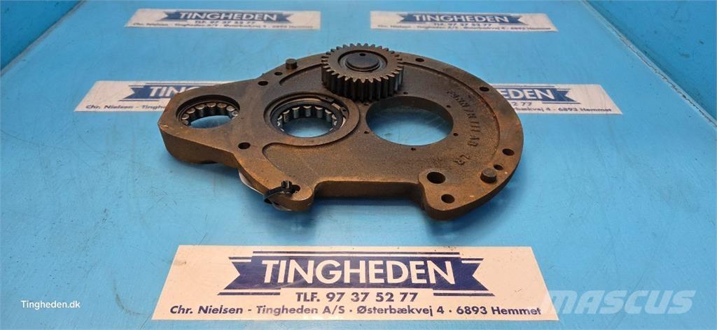 New Holland 8340 Transmission