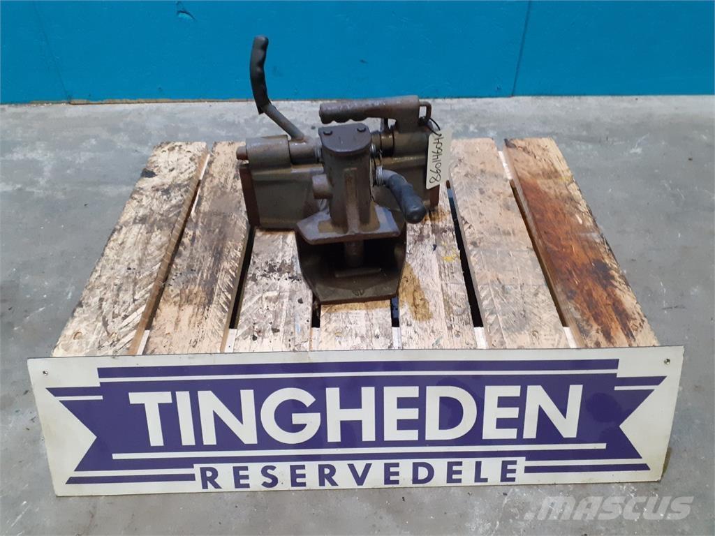 New Holland 8670 Other tractor accessories
