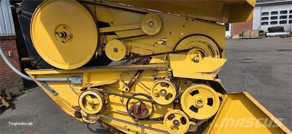 New Holland TX32 Combine harvester accessories