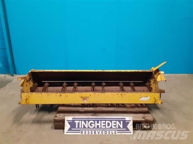 New Holland TX36 Combine harvester accessories