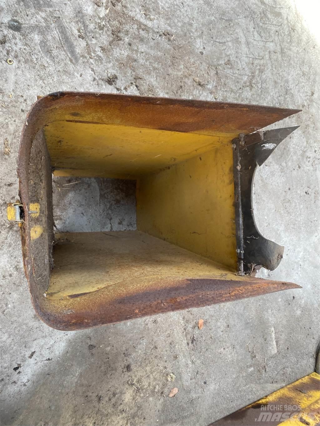 New Holland TX68 Combine harvester accessories