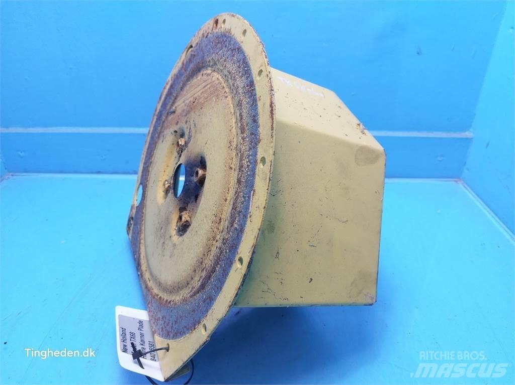 New Holland TX68 Combine harvester accessories