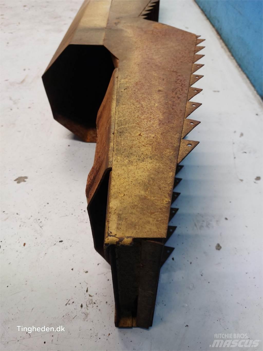 New Holland TX68 Combine harvester accessories