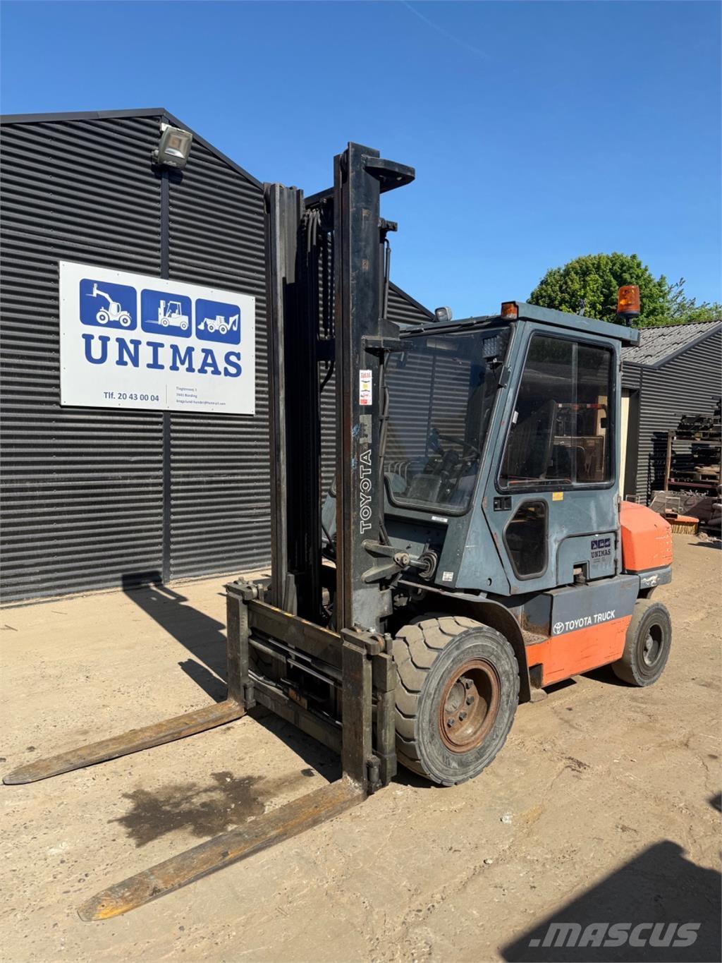 Toyota FD45 Diesel trucks