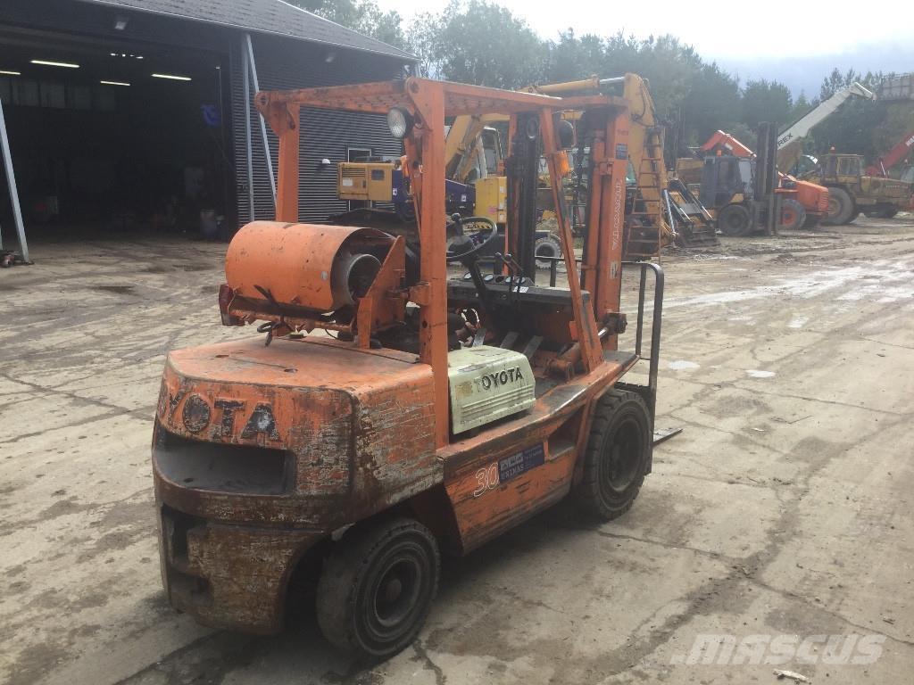 Toyota FG30 Other