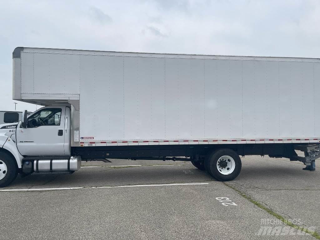 Ford F750 Box trucks