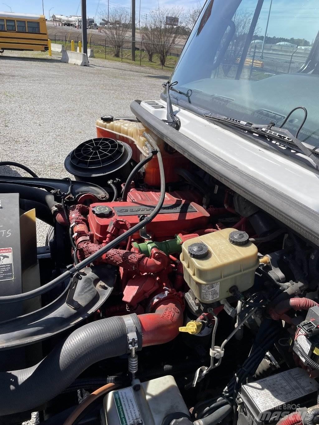 Freightliner M2 Temperature controlled trucks
