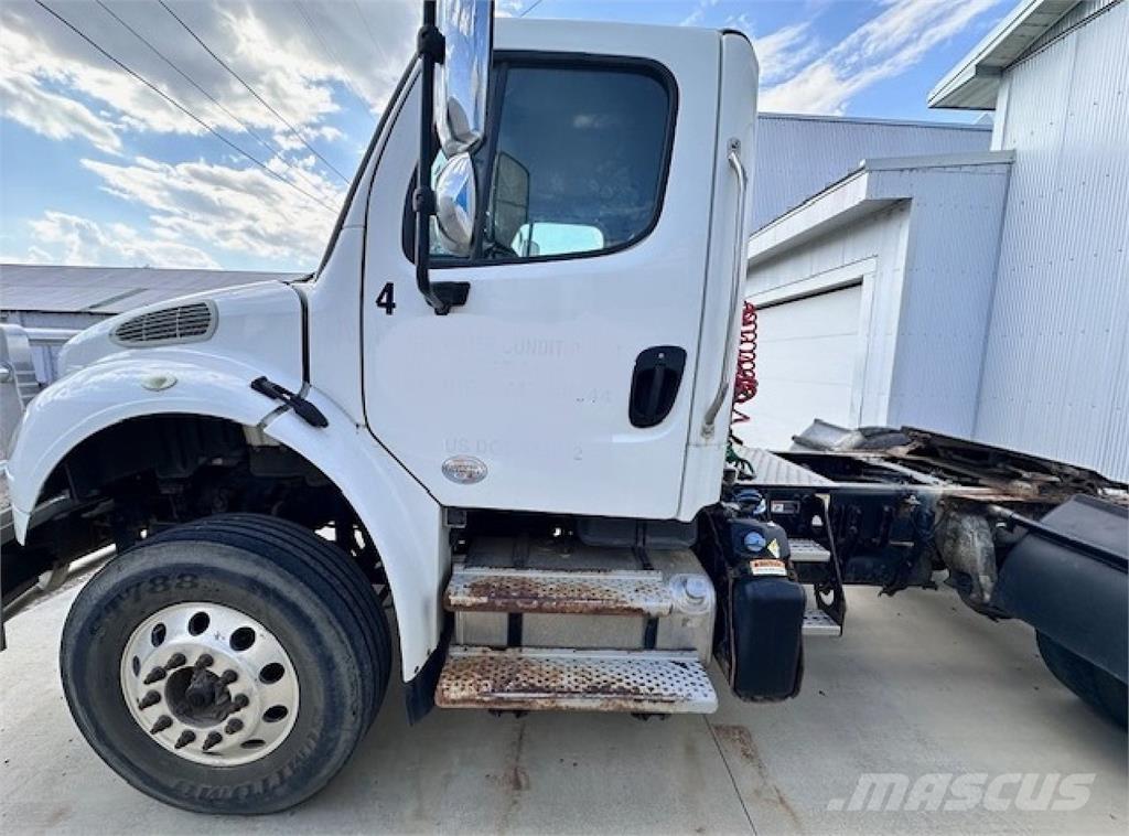Freightliner M2 106 Prime Movers