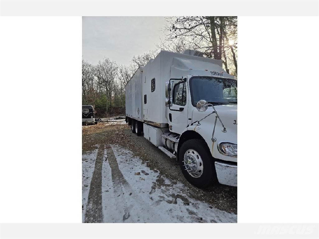 Freightliner M2-112 Box trucks