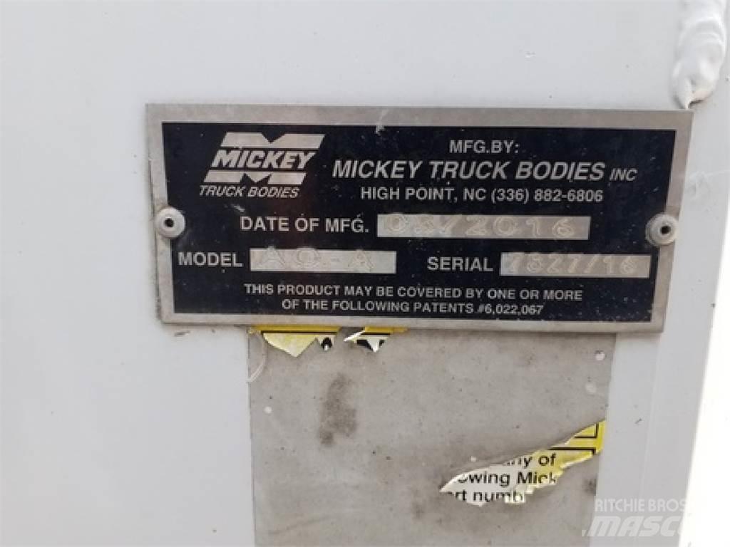 Freightliner M2106 Beverage trucks