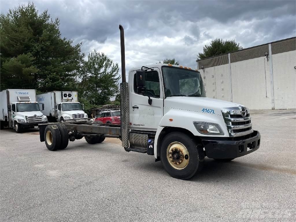 Hino 338 Chassis Cab trucks