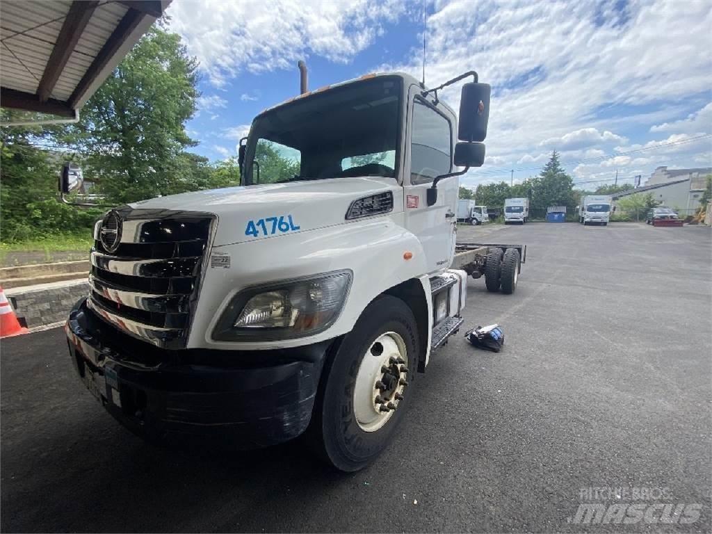 Hino 338 Chassis Cab trucks