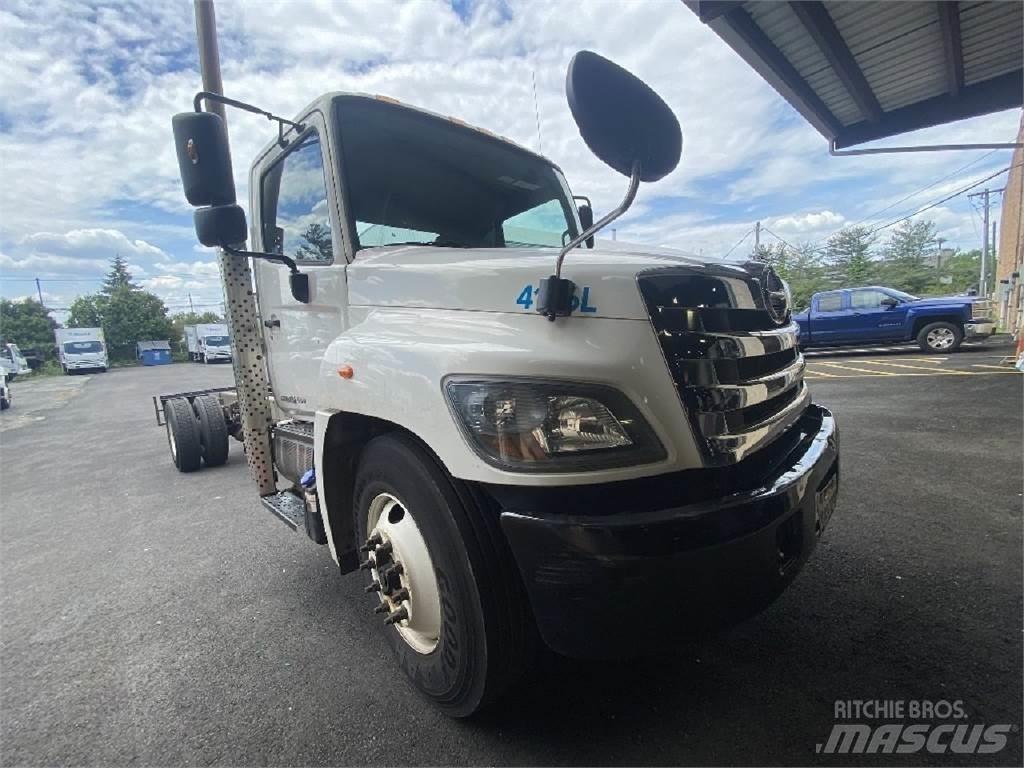 Hino 338 Chassis Cab trucks