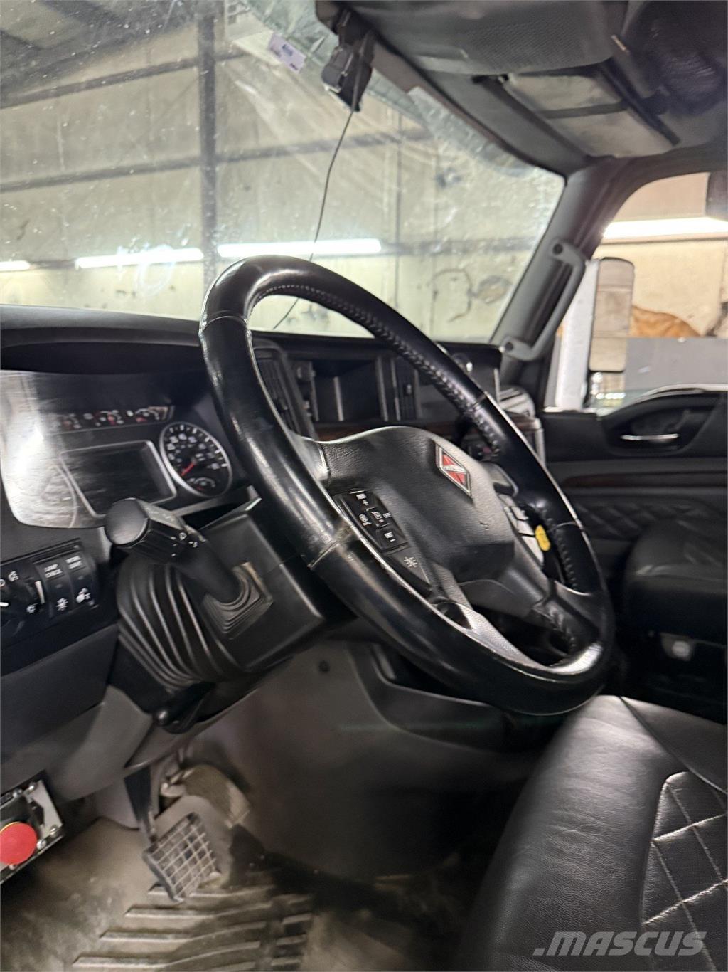 International HX620 Prime Movers