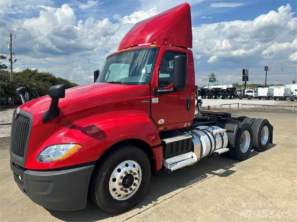 International LT Prime Movers