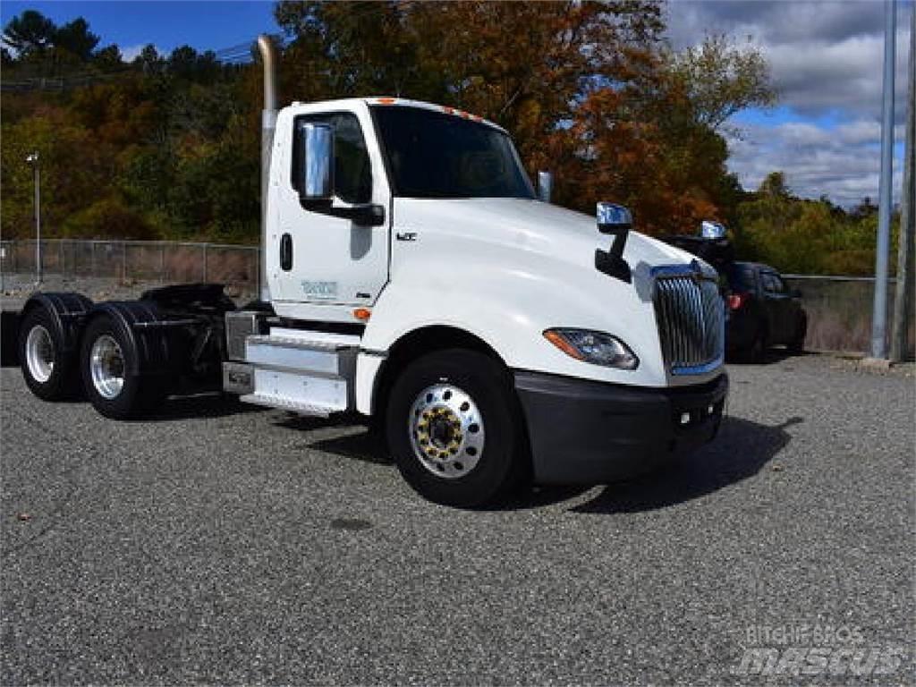 International LT625 Prime Movers