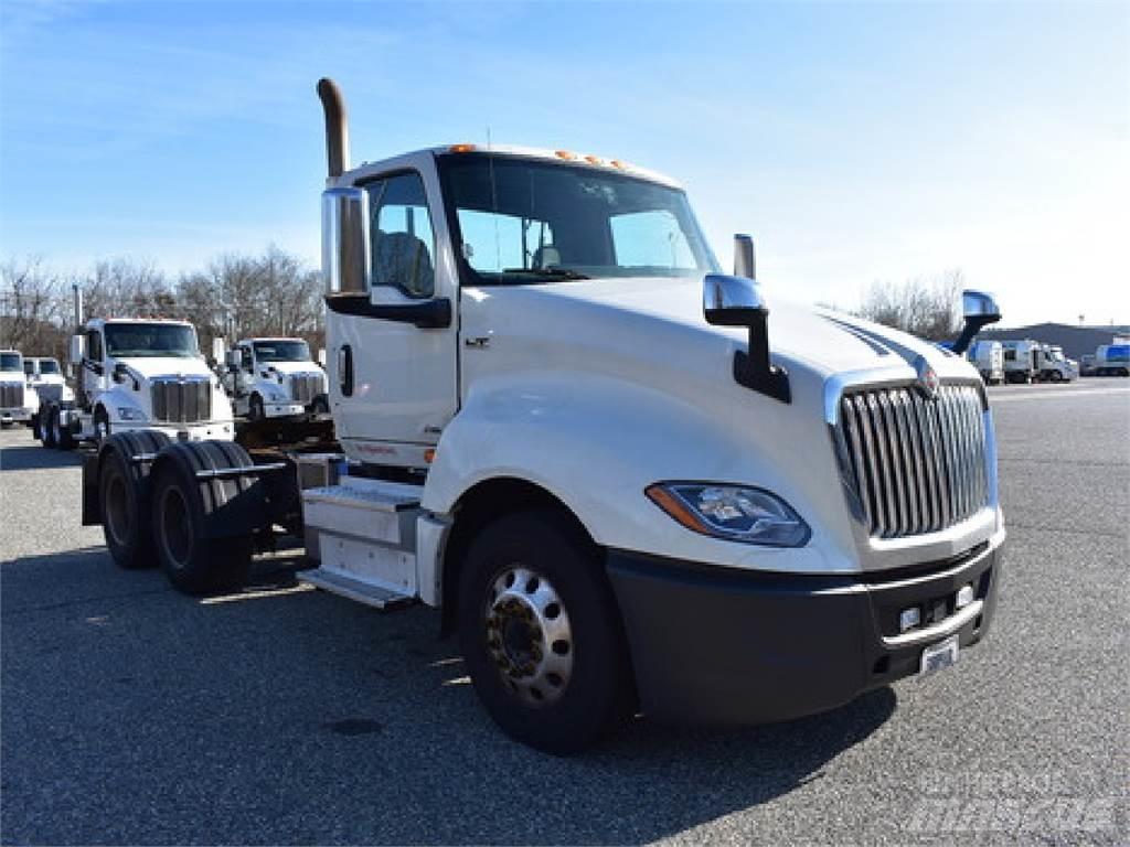 International LT625 Prime Movers