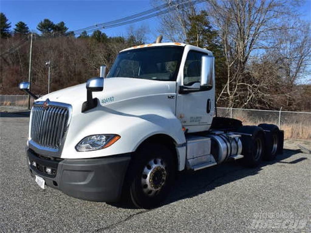 International LT625 Prime Movers