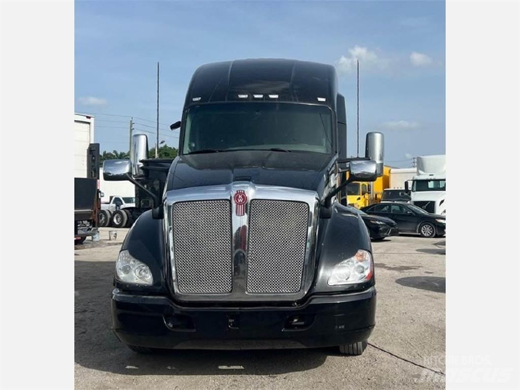 Kenworth T680 Prime Movers