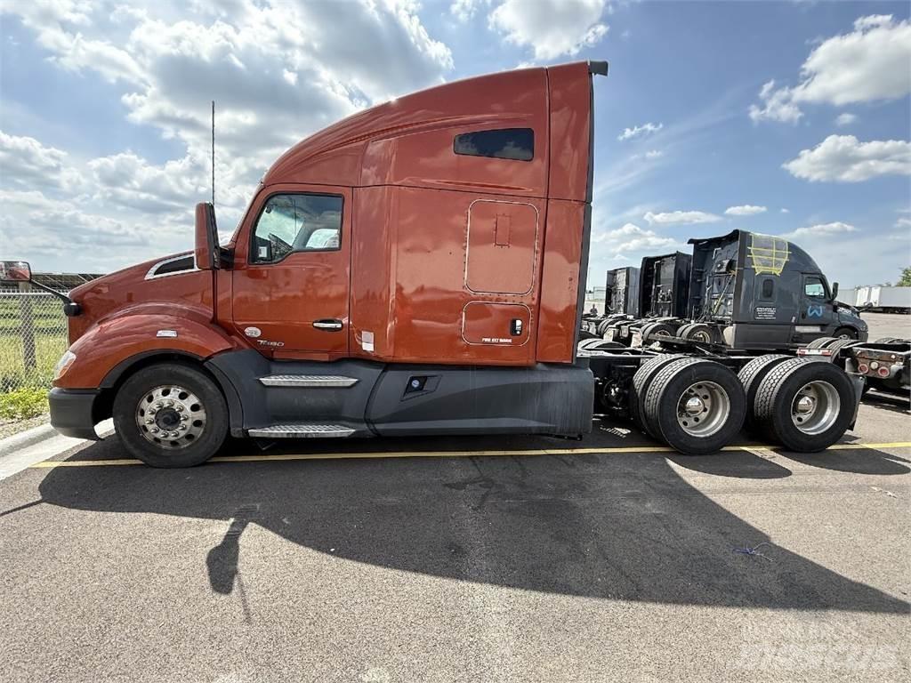 Kenworth T680 Prime Movers