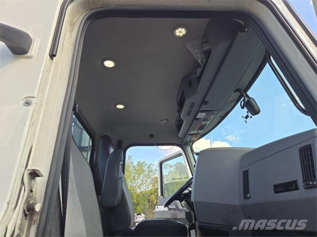 Mack AN64T Prime Movers