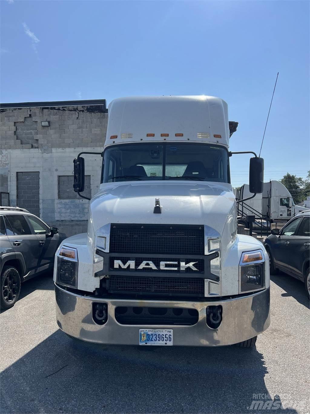 Mack Anthem AN64T Prime Movers