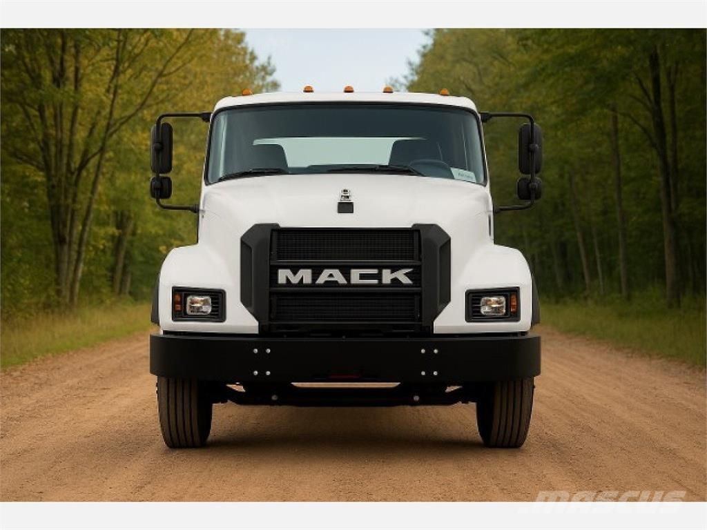Mack MD6 Chassis Cab trucks
