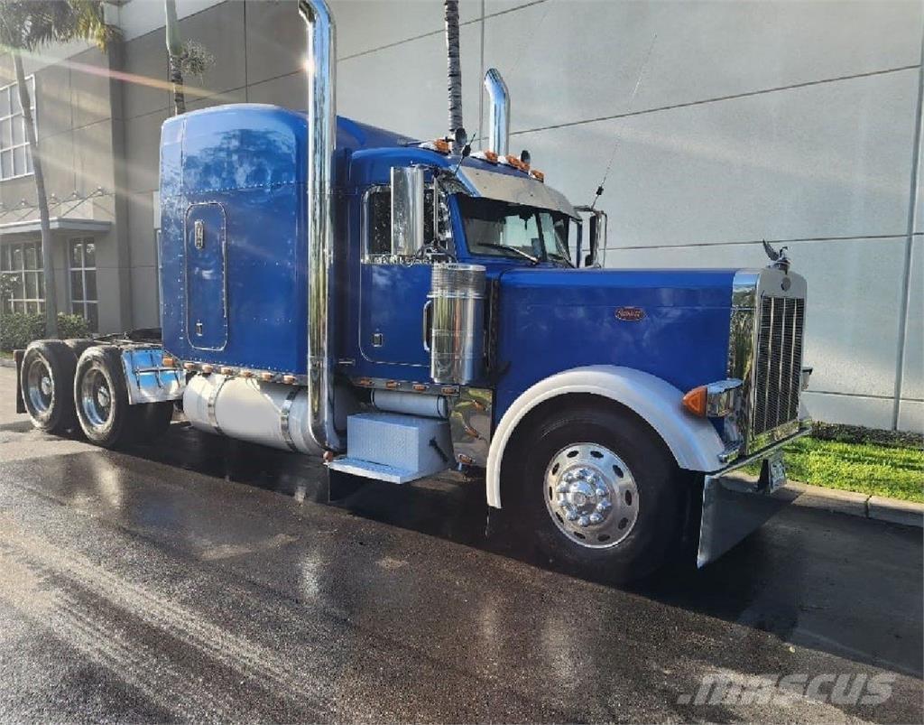 Peterbilt 379EXHD Prime Movers