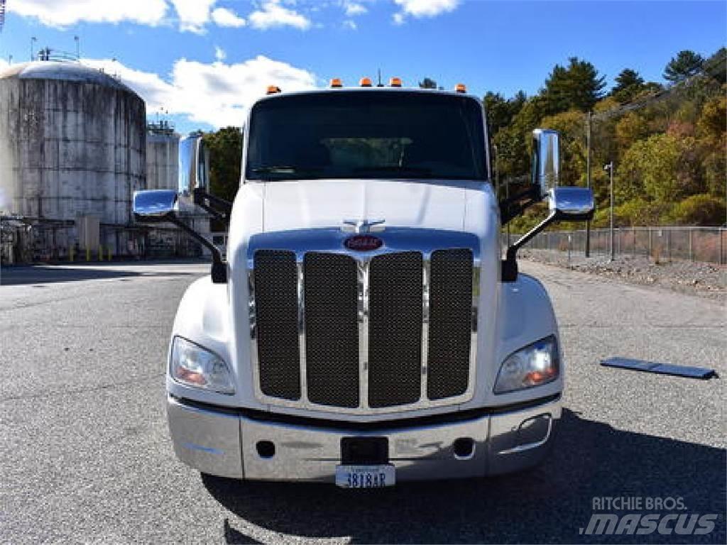 Peterbilt 579 Prime Movers