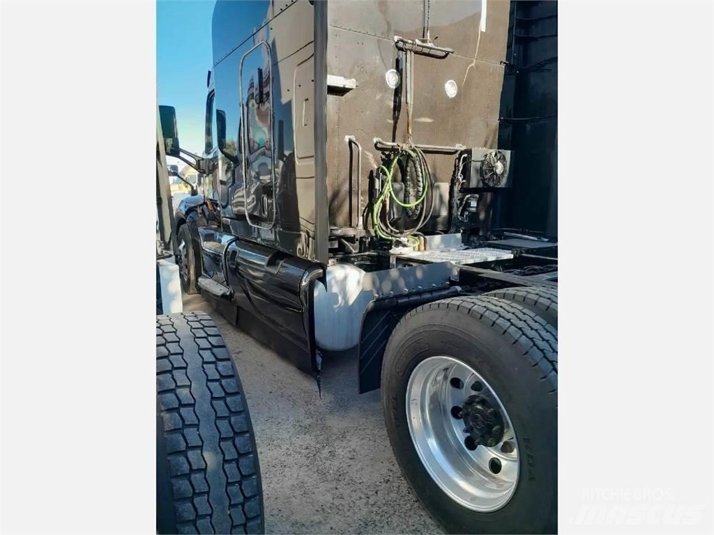 Peterbilt 579 Prime Movers