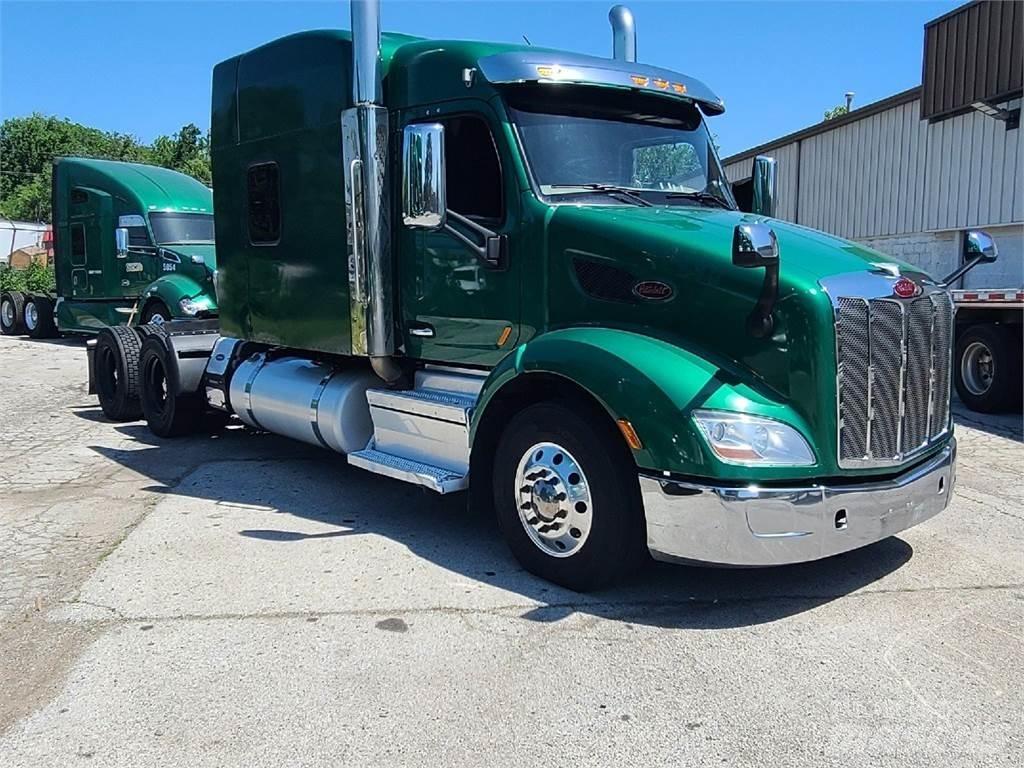 Peterbilt 579 Prime Movers