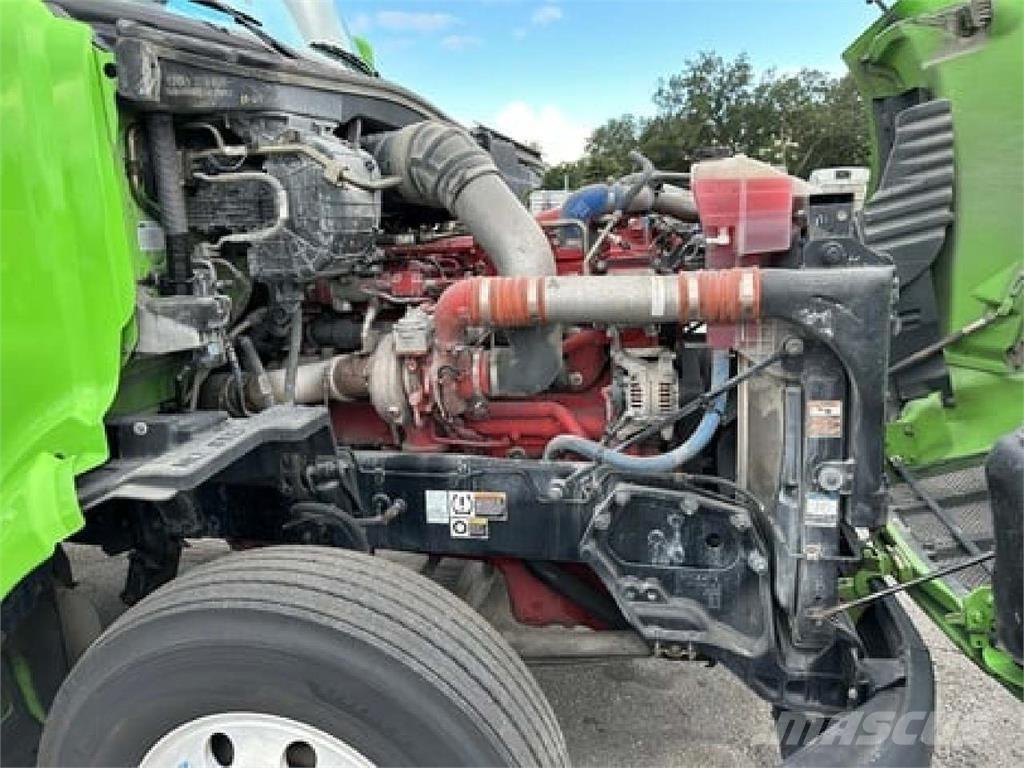 Peterbilt 579 Prime Movers