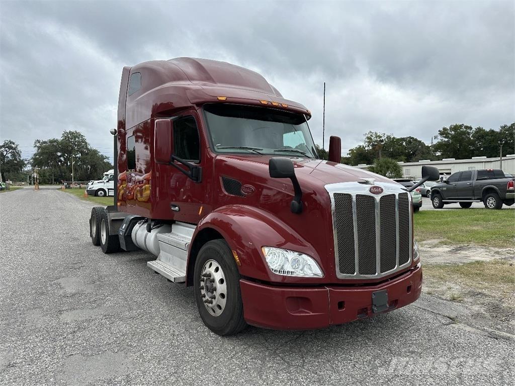 Peterbilt 579 Prime Movers